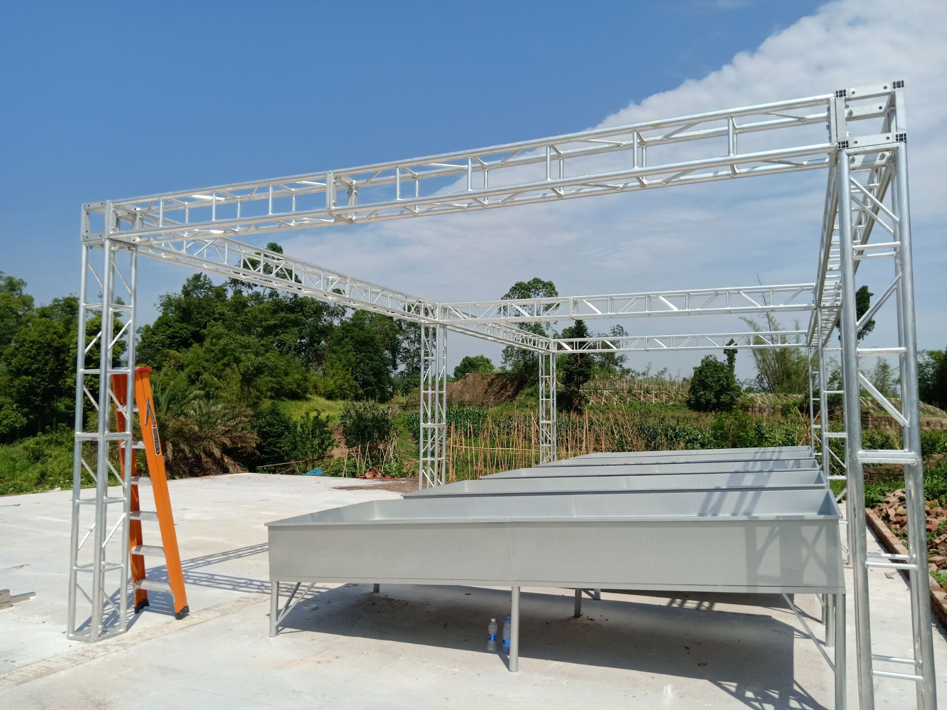 專業(yè)的人工模擬降雨器點(diǎn)擊查看