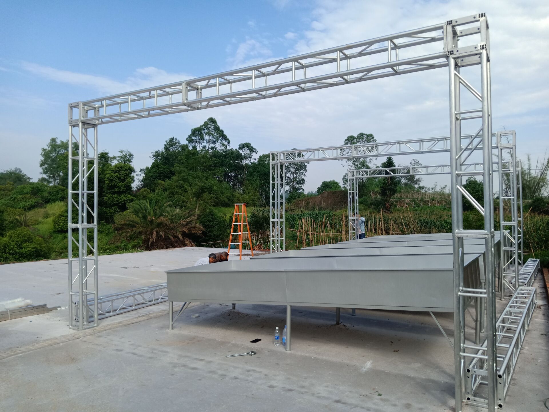 室內(nèi)人工模擬降雨試驗(yàn)研究詳情