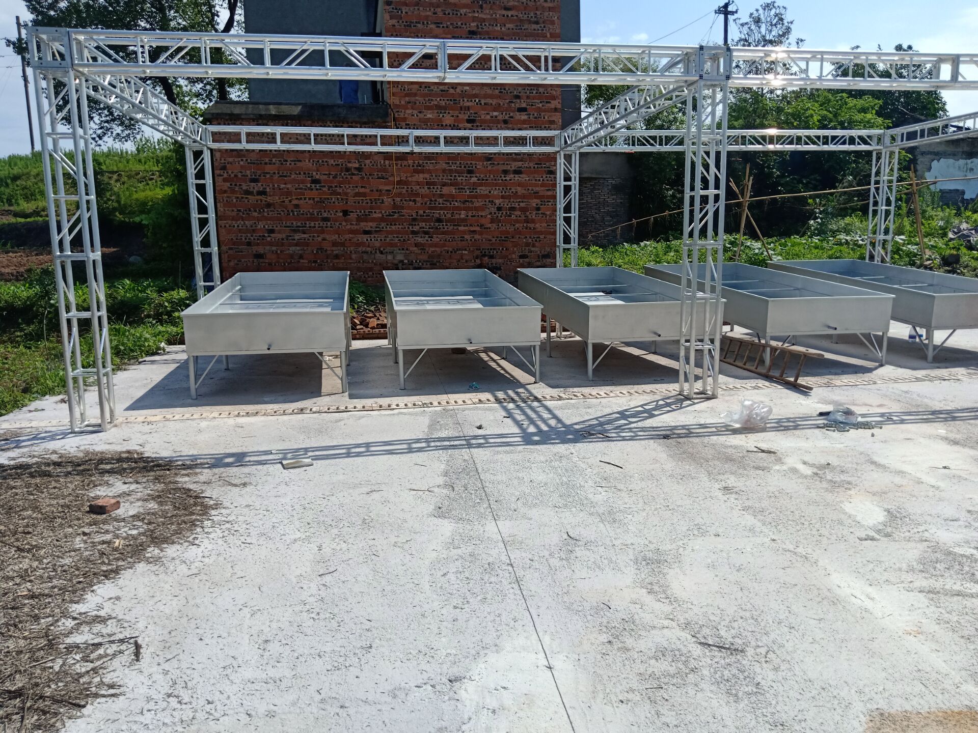 室內(nèi)人工模擬降雨器點擊查看